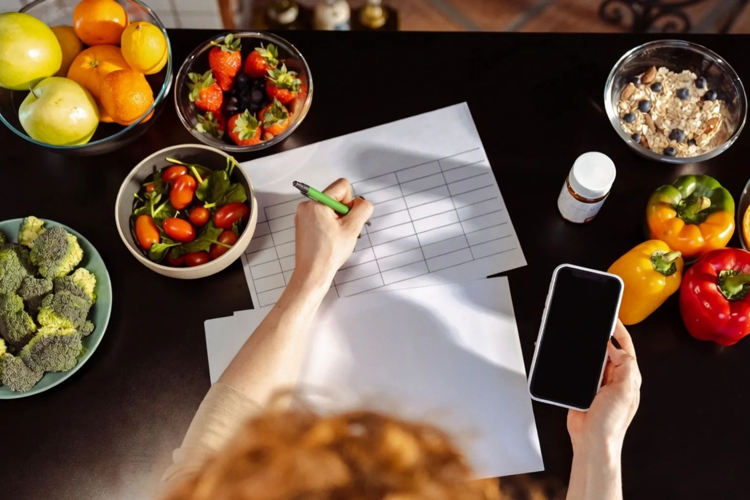 Por qué la desinformación sobre nutrición se propaga más rápido que la ciencia